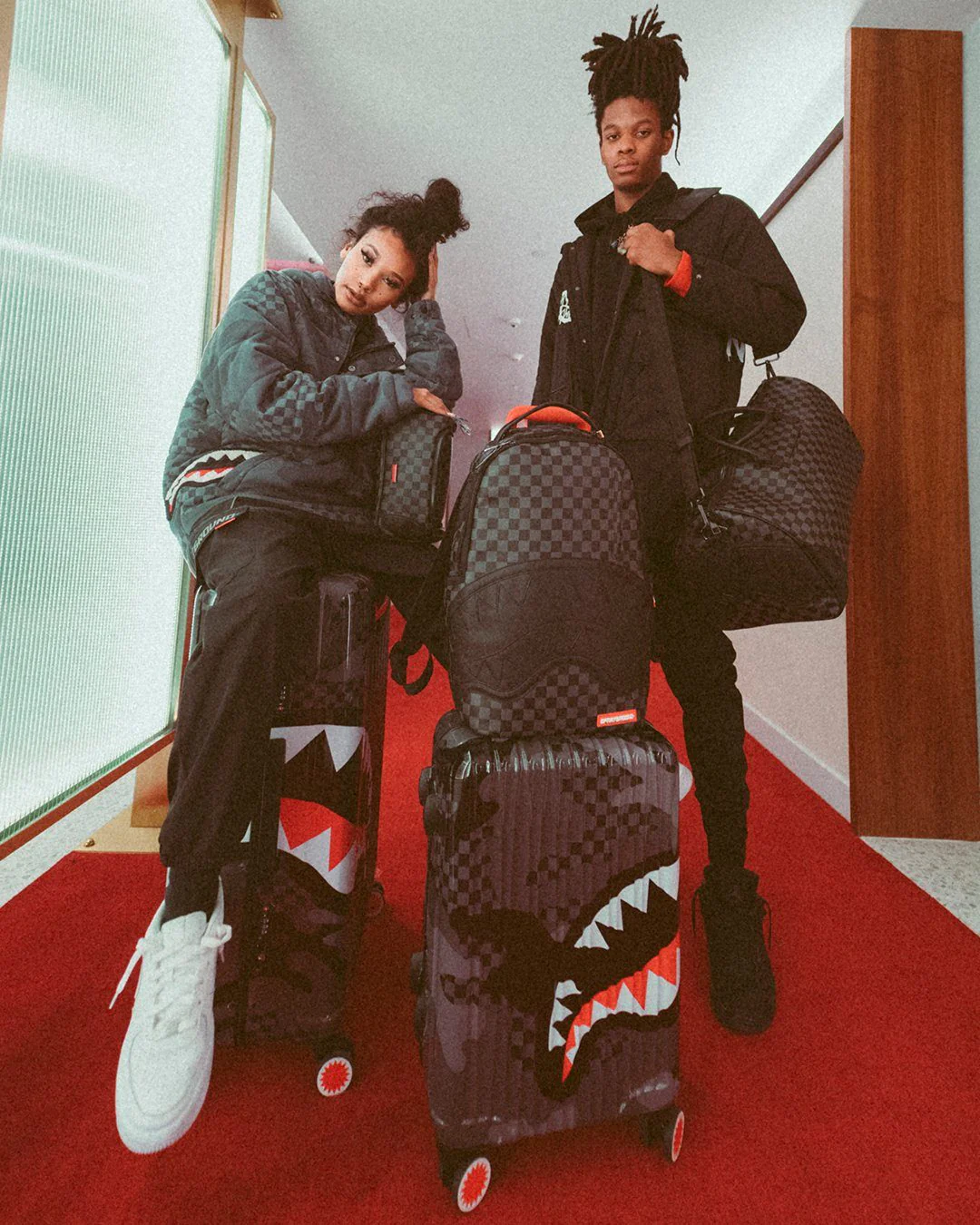3AM SHARKNAUTICS 22” CARRY-ON LUGGAGE - Image 8