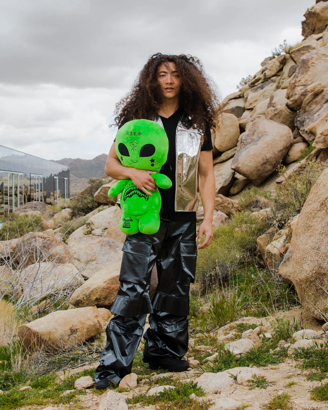ALIEN PLUSH BACKPACK - Image 4