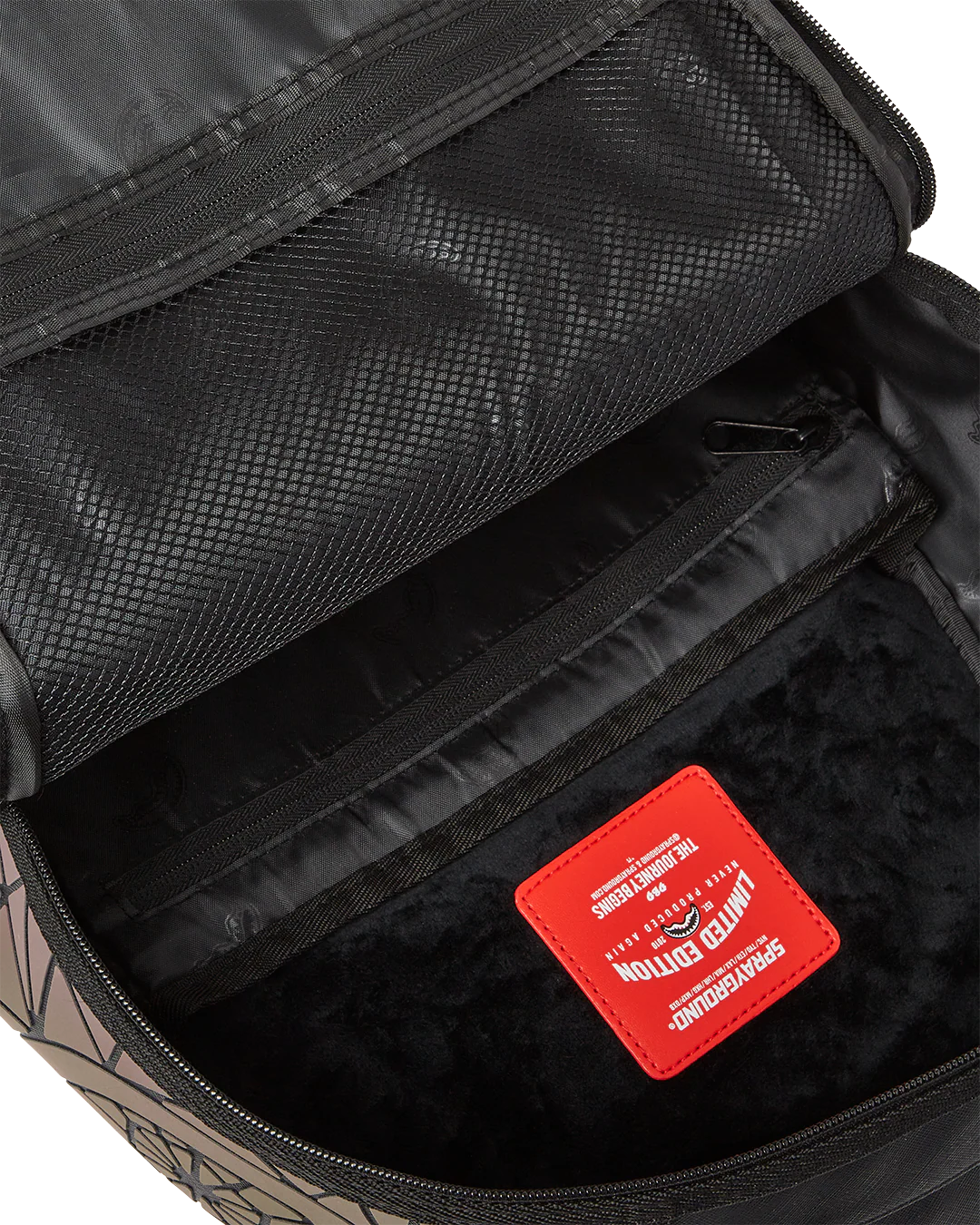 ELECTROLUMINESCENT SHARK DLXSV BACKPACK - Image 12