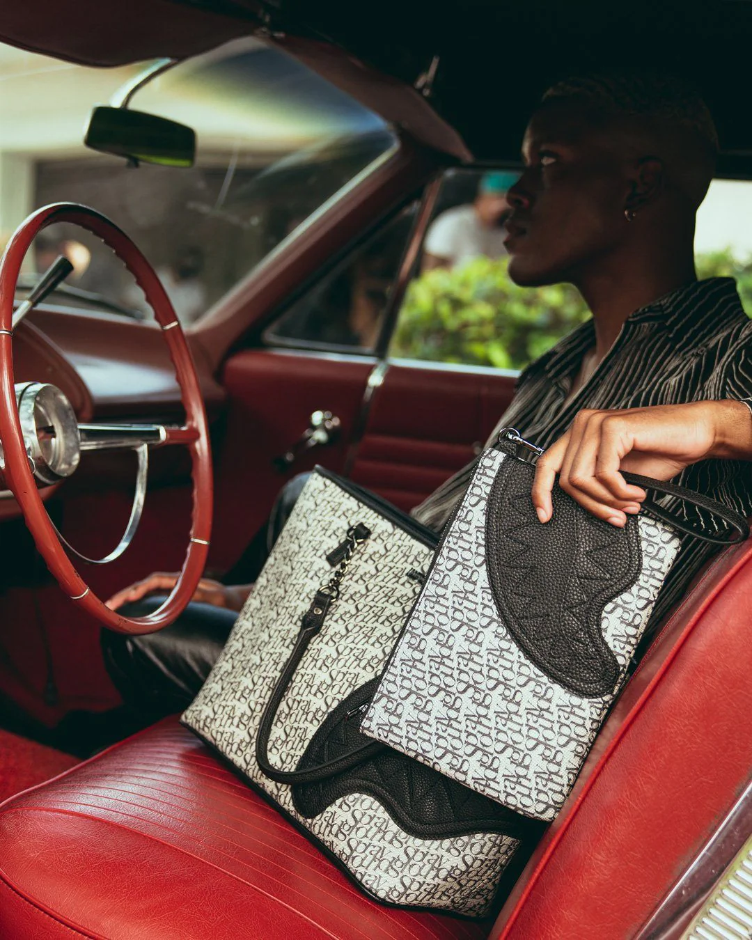SG ALL DAY CROSSOVER CLUTCH - Image 11