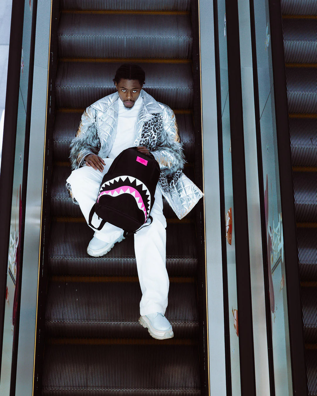 SHARK CENTRAL 2.0 NEON VENOM BACKPACK - Image 2