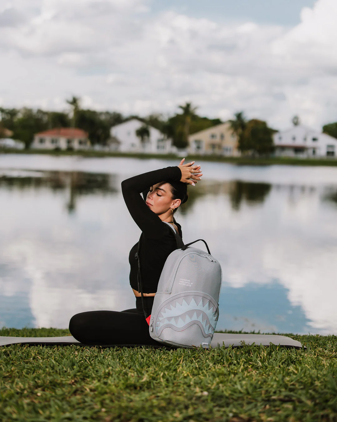SHARK CENTRAL ICE MESH BACKPACK - Image 4