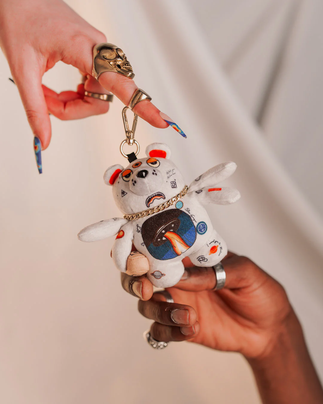SPACED OUT BEAR KEYCHAIN - Image 6